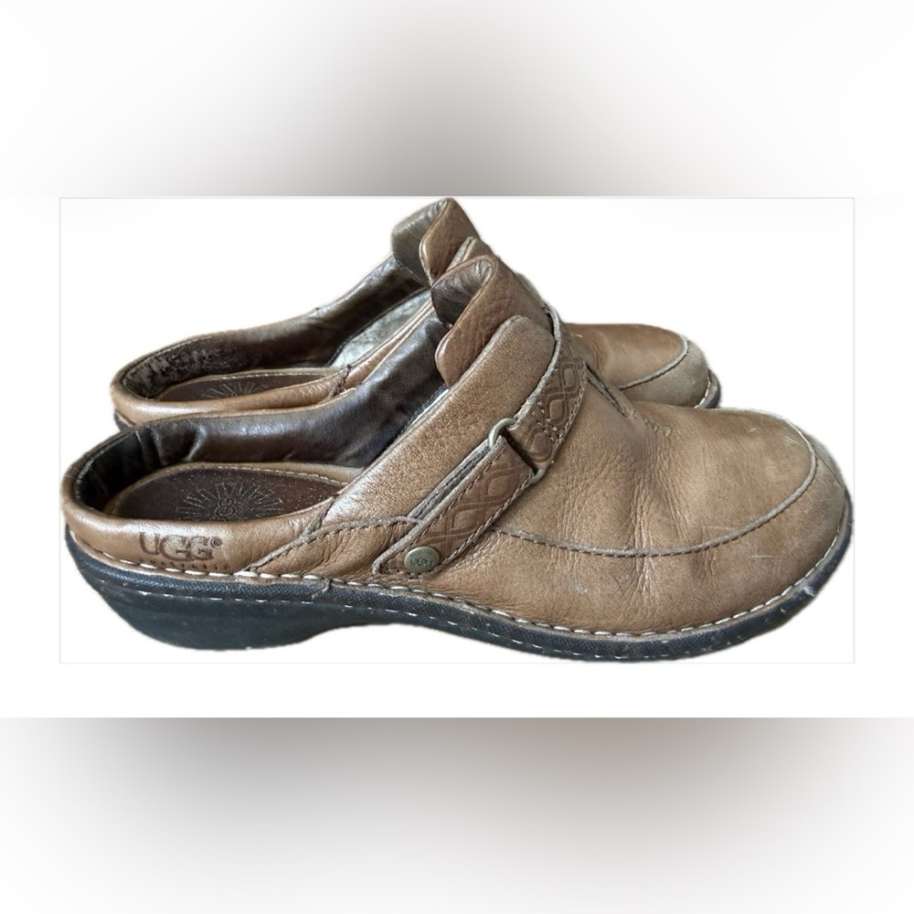 UGG Brown Leather Slip-On Loafers / Mules